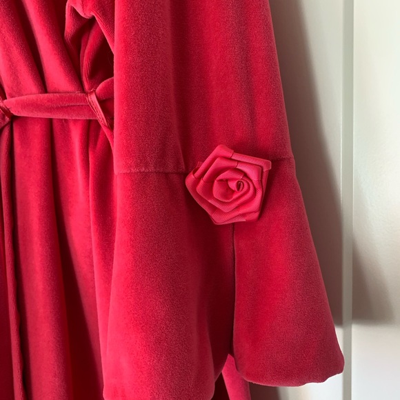 Casual Moments plush pink robe L - Picture 3 of 9